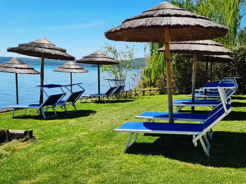 Spiaggia_lago_bracciano
